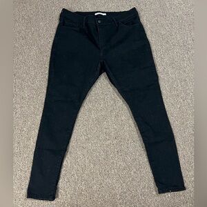 New Without Tags-Levi’s 720 Super Skinny Size 18w
